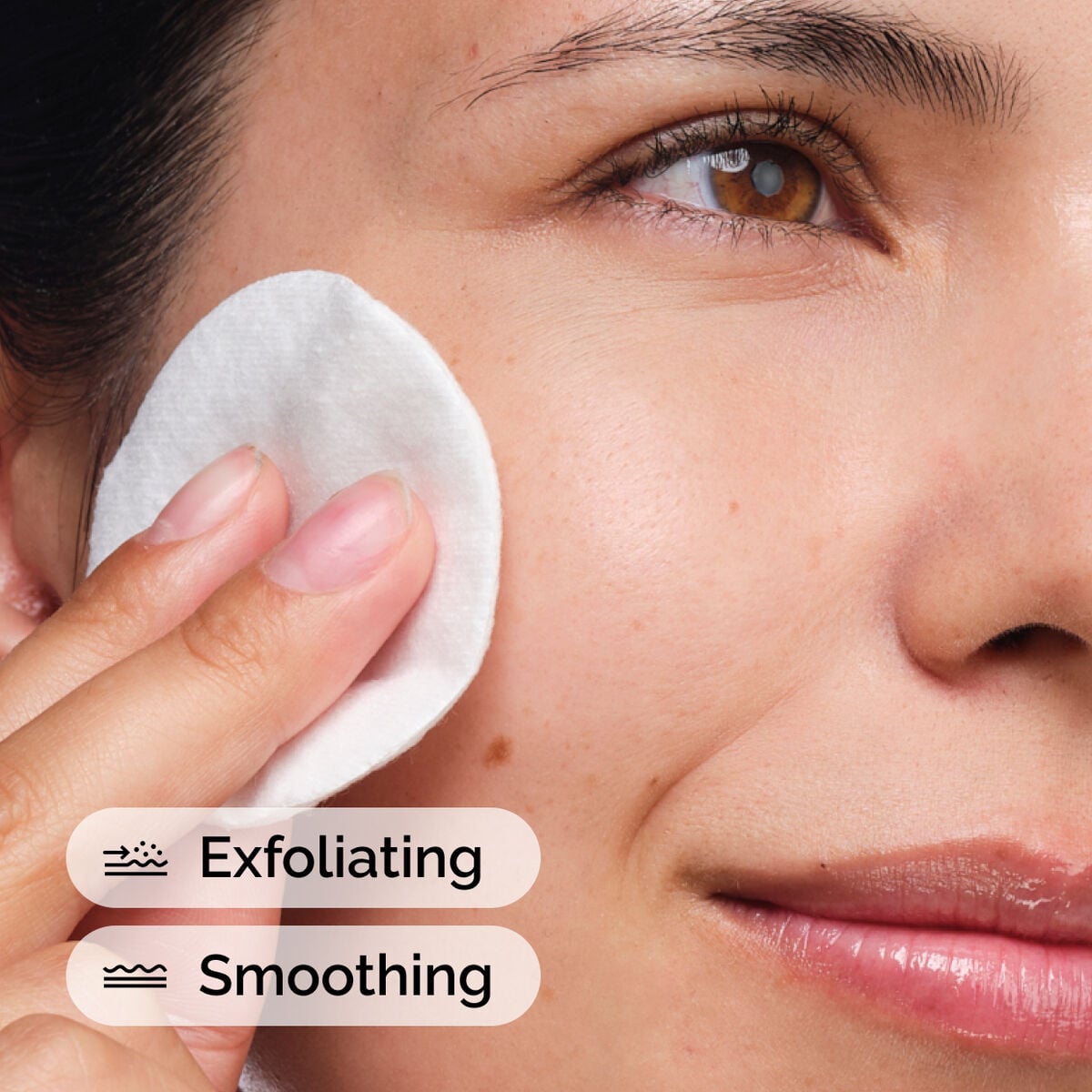 glycolic-acid-7-exfoliating-toner-p8 ord-glycolic-acid-exfoliating-toner-model-application-with-benefits.jpg